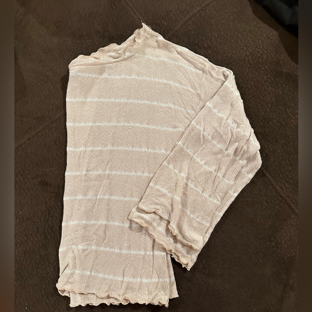 Off shoulder long sleeve shirt size am